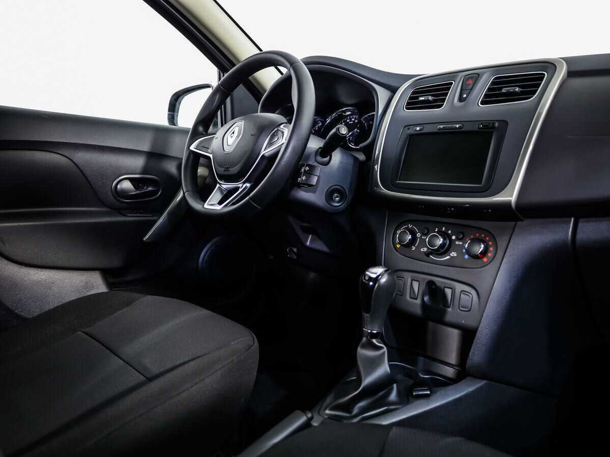 Renault Logan с пробегом — 2019 год. Фото: #7
