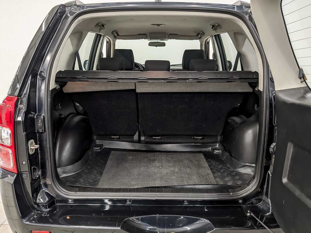 Suzuki Grand Vitara с пробегом — 2012 год. Фото: #9