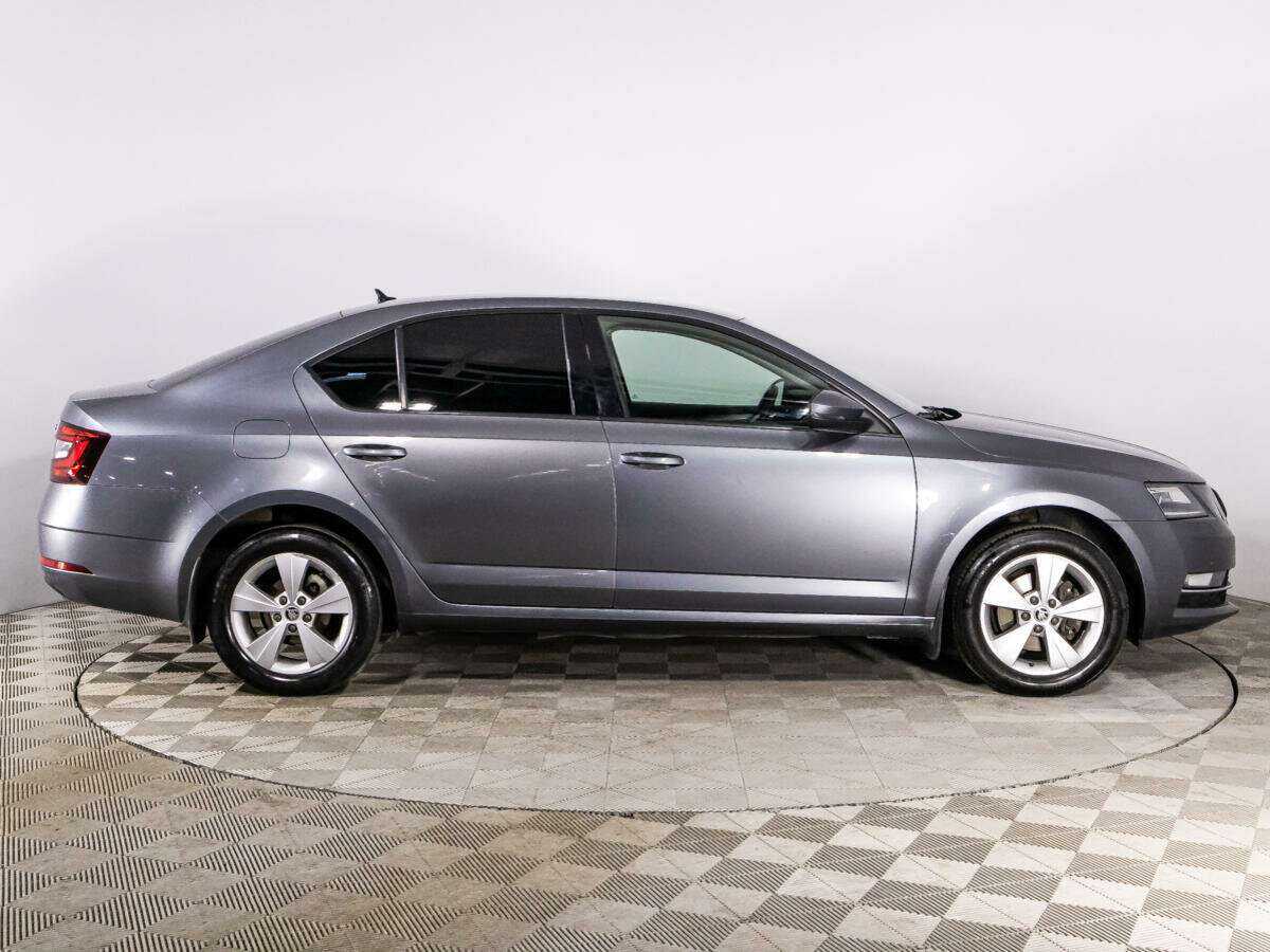 Skoda Octavia с пробегом — 2018 год. Фото: #3