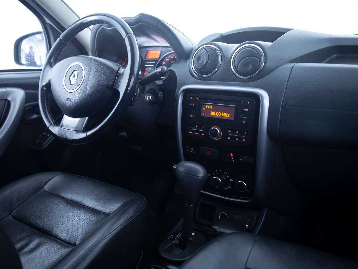 Renault Duster с пробегом — 2013 год. Фото: #10