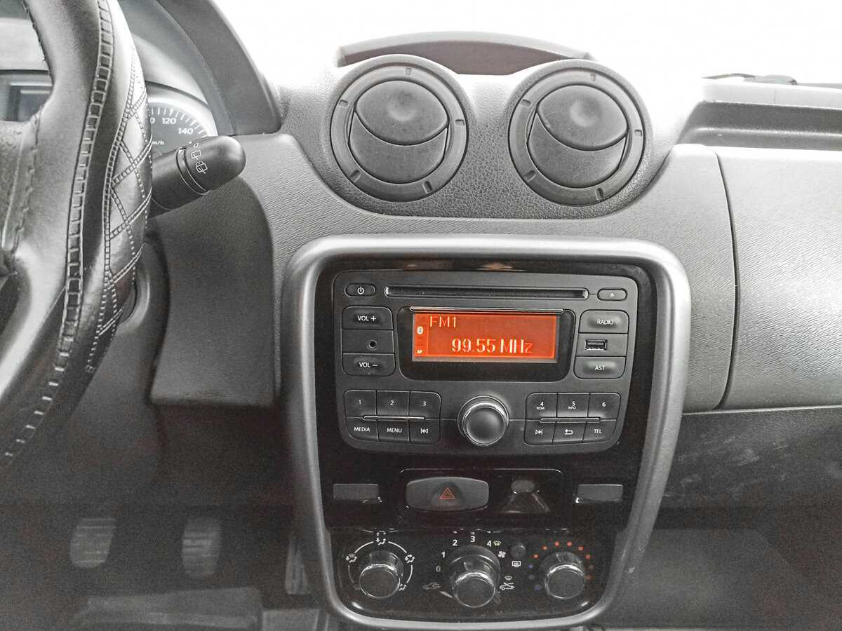 Renault Duster с пробегом — 2012 год. Фото: #12