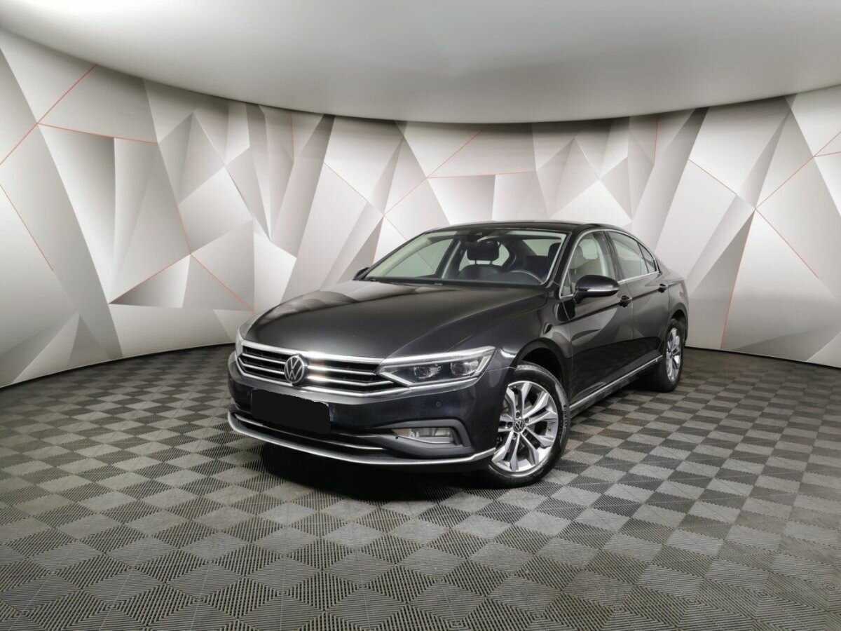 Volkswagen Passat с пробегом — 2021 год. Фото: #0