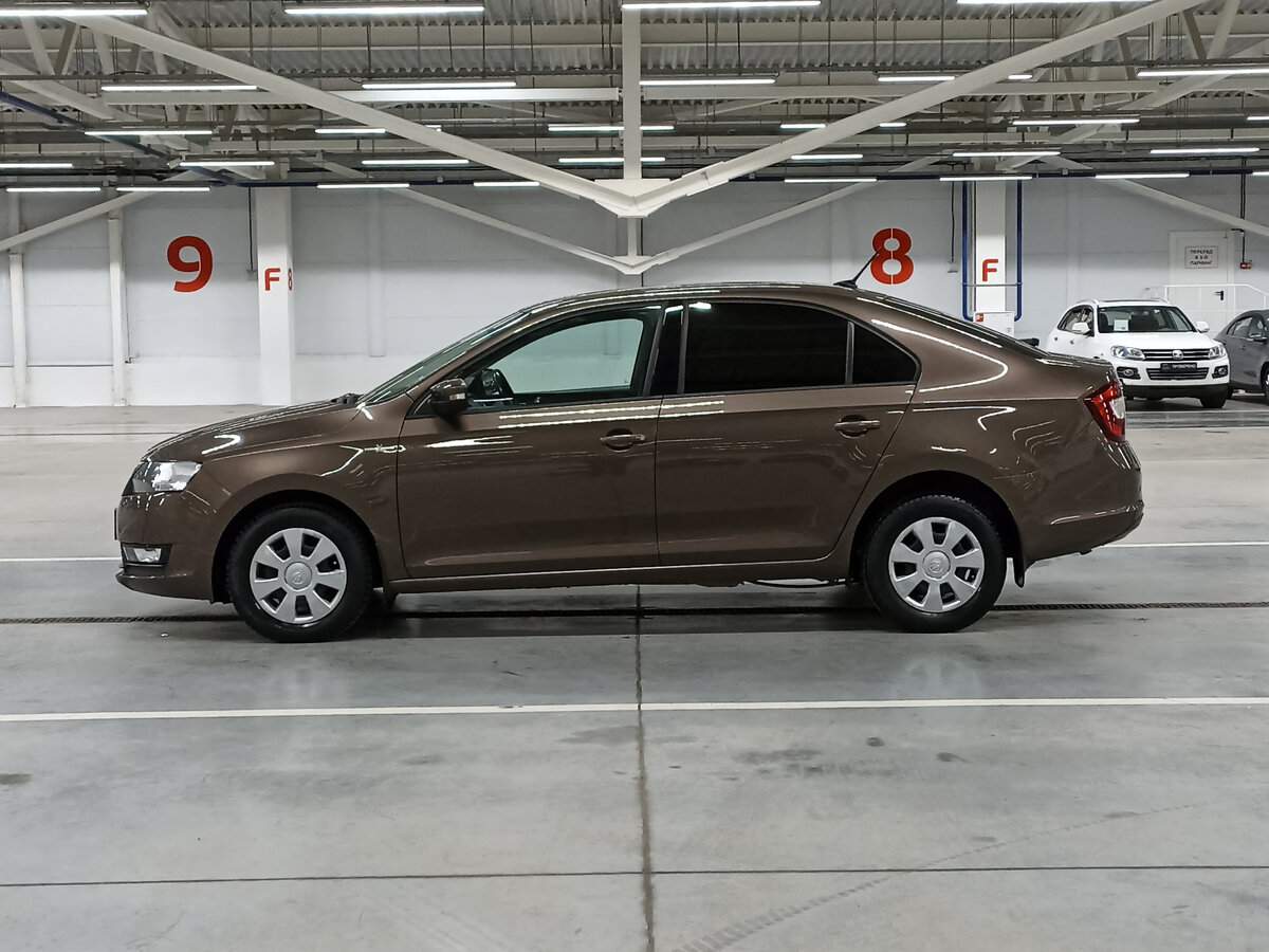 Skoda Rapid с пробегом — 2019 год. Фото: #7