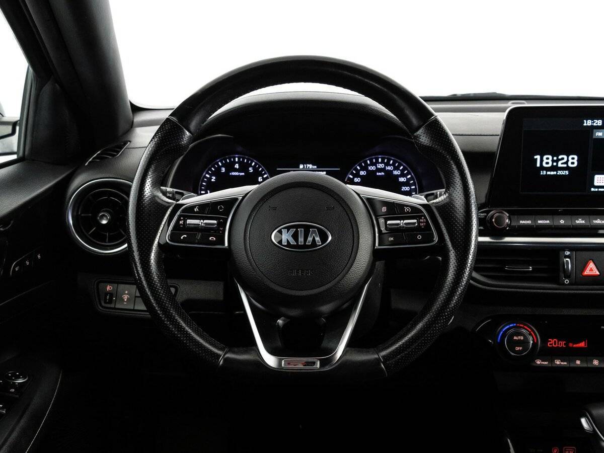 Kia Cerato с пробегом — 2020 год. Фото: #9