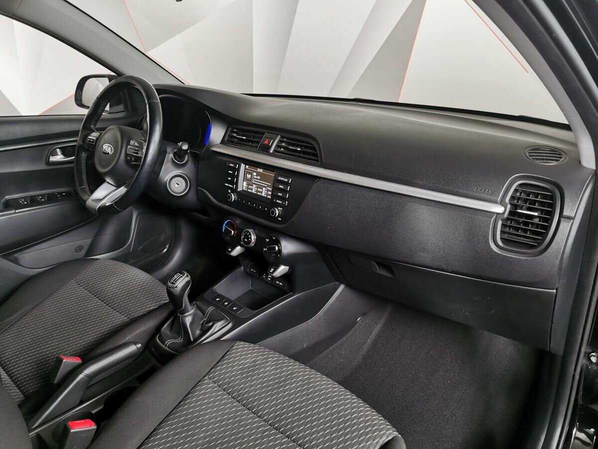 Kia Rio с пробегом — 2018 год. Фото: #8