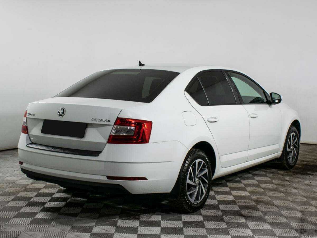 Skoda Octavia с пробегом — 2020 год. Фото: #3