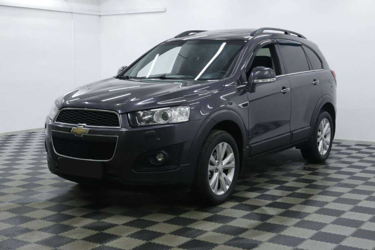 Chevrolet Captiva с пробегом — 2015 год. Фото: #0