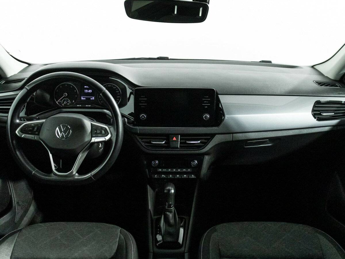 Volkswagen Polo с пробегом — 2021 год. Фото: #12
