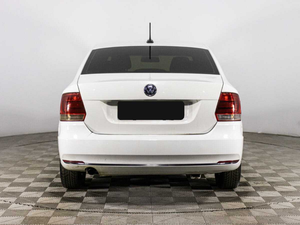 Volkswagen Polo с пробегом — 2017 год. Фото: #3