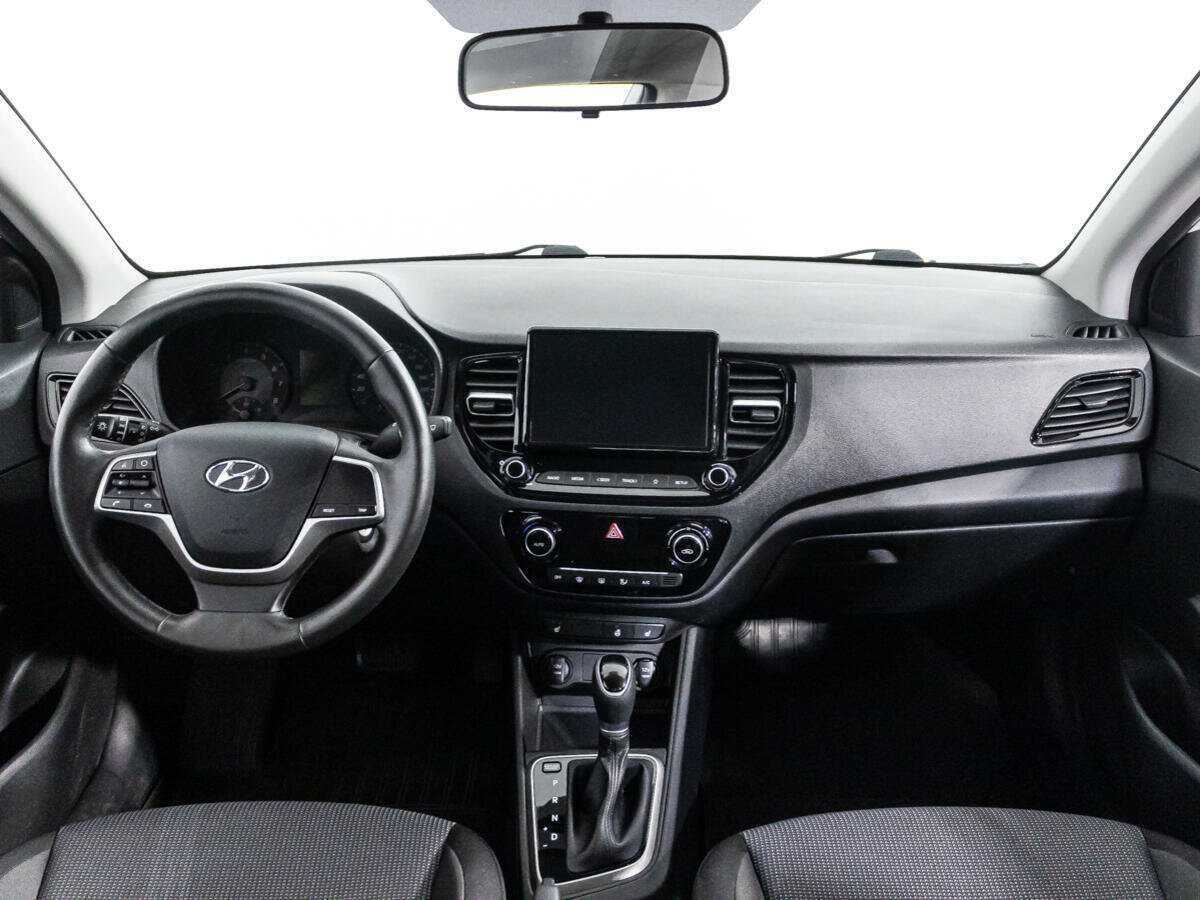 Hyundai Solaris с пробегом — 2021 год. Фото: #12