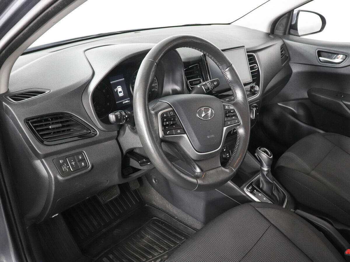 Hyundai Solaris с пробегом — 2020 год. Фото: #8