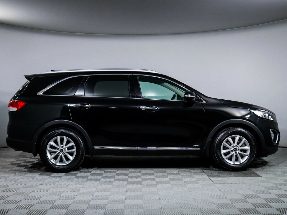 Kia Sorento с пробегом — 2017 год. Фото: #3