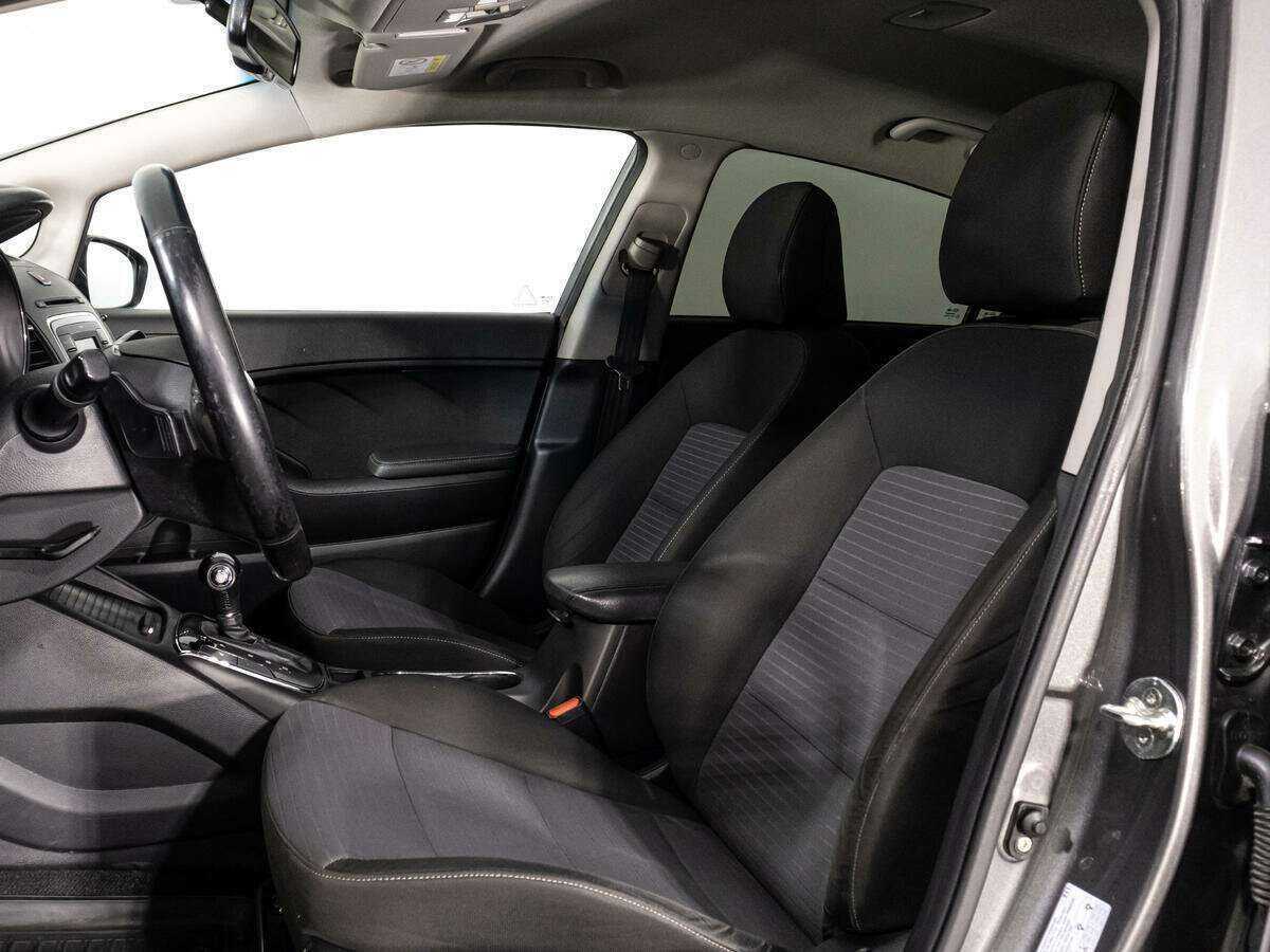 Kia Cerato с пробегом — 2019 год. Фото: #12