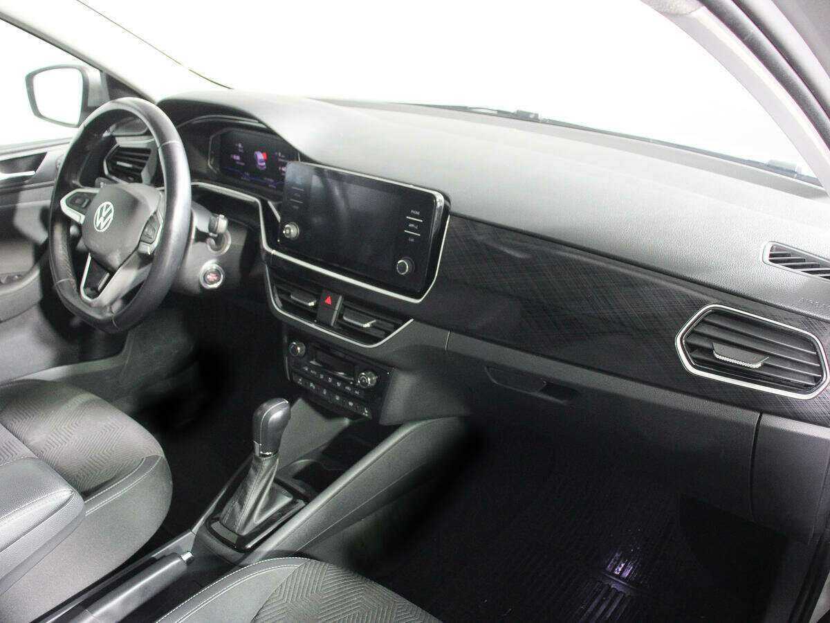 Volkswagen Polo с пробегом — 2021 год. Фото: #6