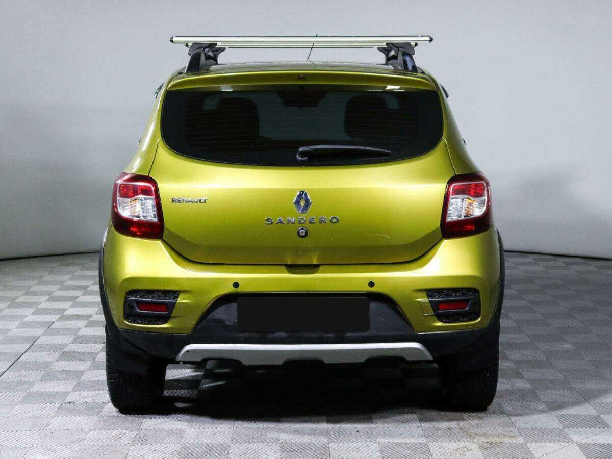 Renault Sandero с пробегом — 2016 год. Фото: #4