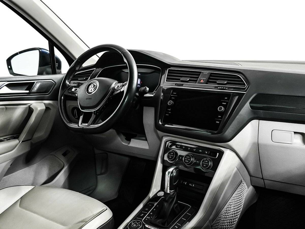 Volkswagen Tiguan с пробегом — 2017 год. Фото: #8