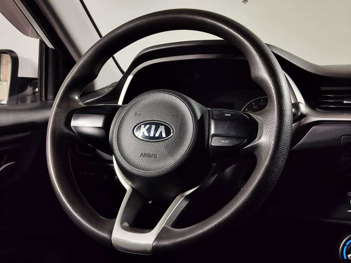Kia Rio с пробегом — 2021 год. Фото: #13