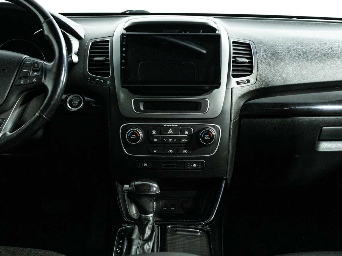 Kia Sorento с пробегом — 2013 год. Фото: #13