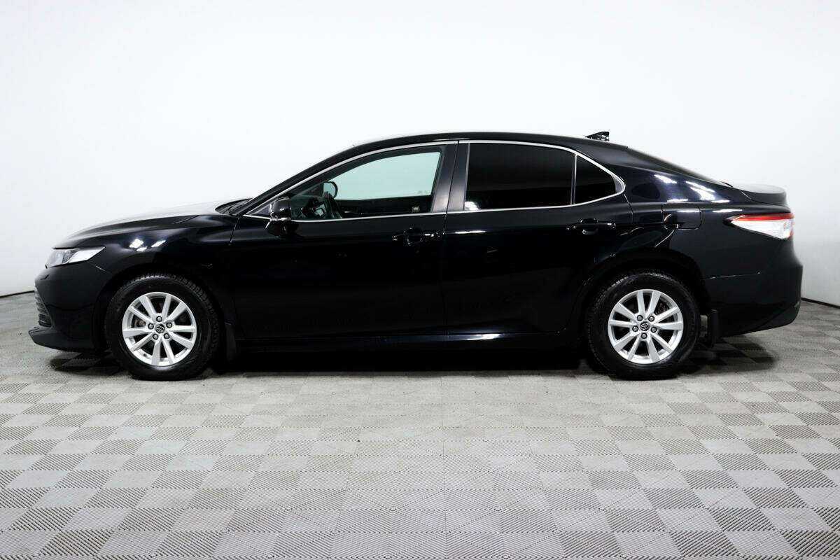 Toyota Camry с пробегом — 2019 год. Фото: #6