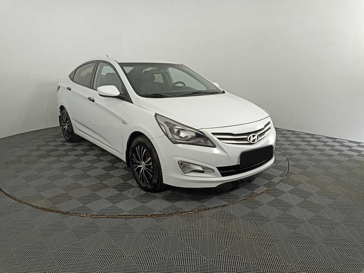Hyundai Solaris с пробегом — 2015 год. Фото: #2