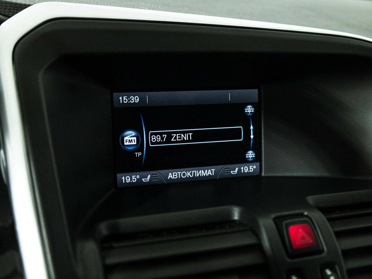 Volvo XC60 с пробегом — 2014 год. Фото: #13