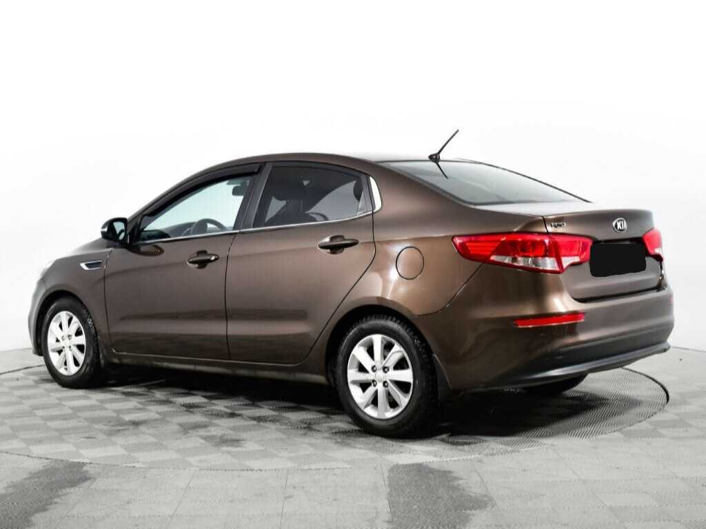 Kia Rio с пробегом — 2015 год. Фото: #6