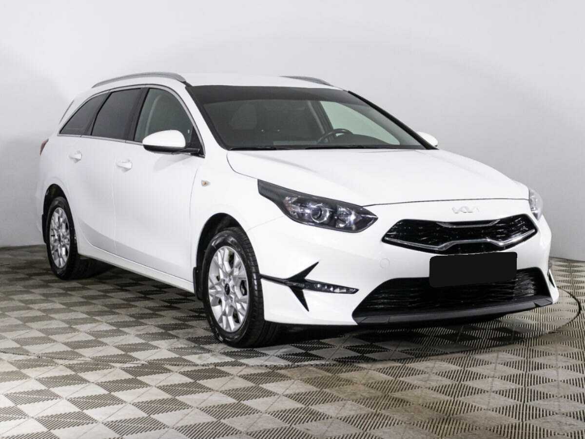 Kia Ceed с пробегом — 2023 год. Фото: #2