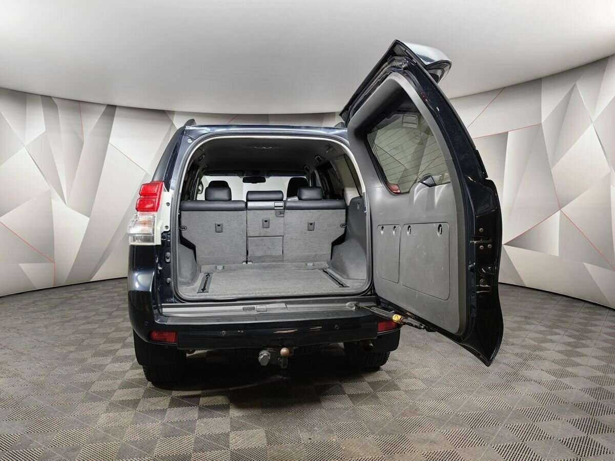 Toyota Land Cruiser Prado с пробегом — 2012 год. Фото: #16