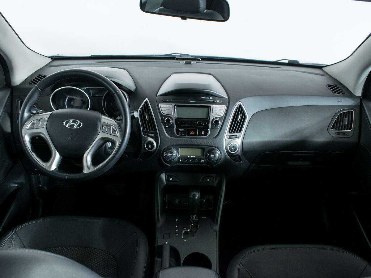 Hyundai ix35 с пробегом — 2012 год. Фото: #11