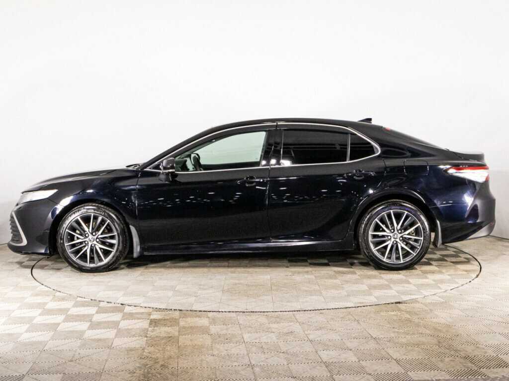 Toyota Camry с пробегом — 2021 год. Фото: #7