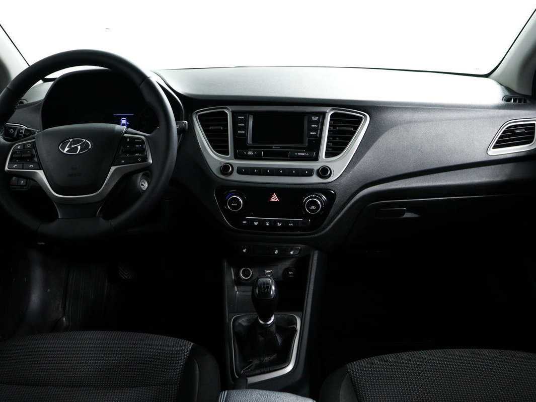Hyundai Solaris с пробегом — 2019 год. Фото: #10