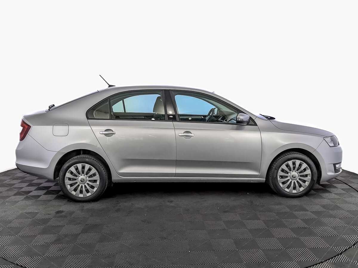 Skoda Rapid с пробегом — 2018 год. Фото: #3