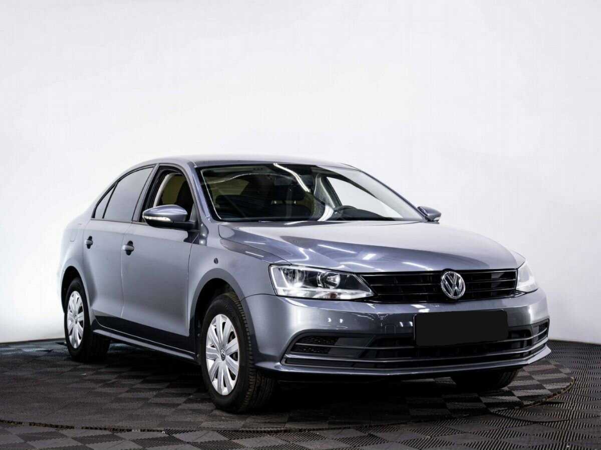 Volkswagen Jetta с пробегом — 2015 год. Фото: #2