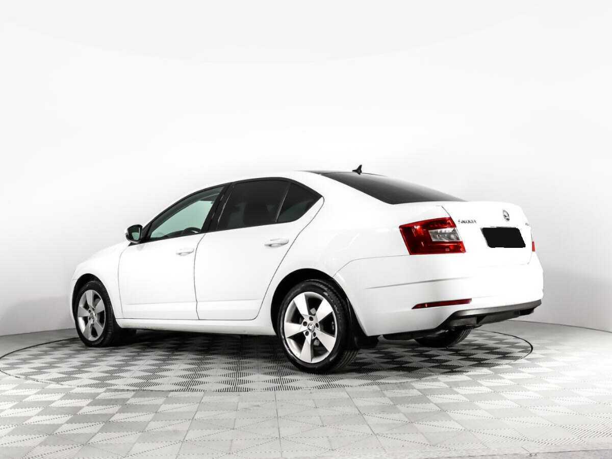 Skoda Octavia с пробегом — 2018 год. Фото: #6