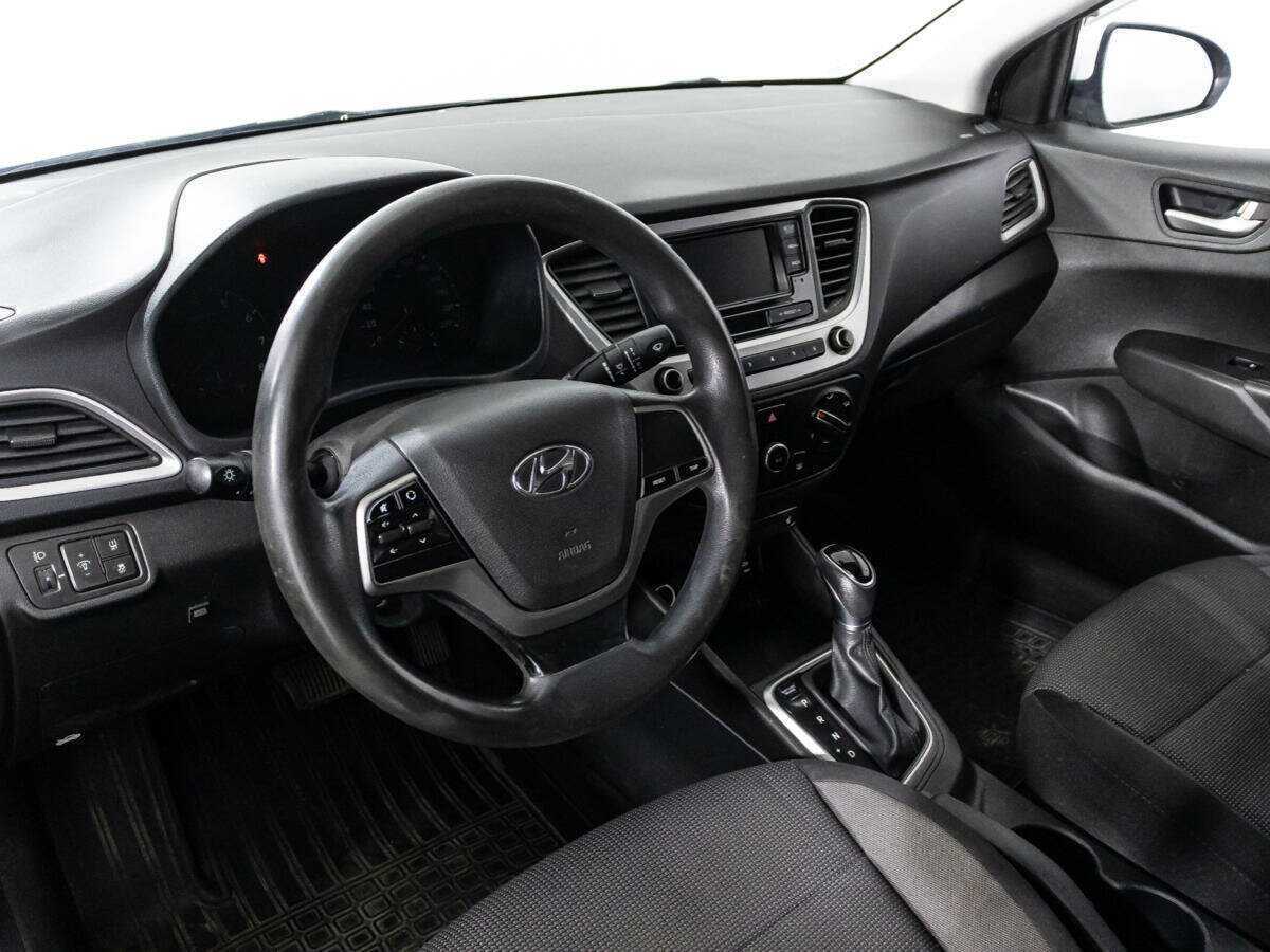 Hyundai Solaris с пробегом — 2017 год. Фото: #10