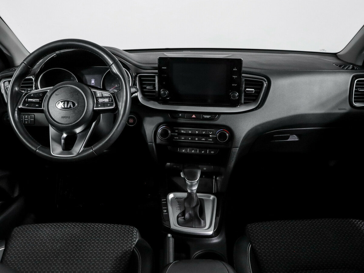 Kia Ceed с пробегом — 2021 год. Фото: #11
