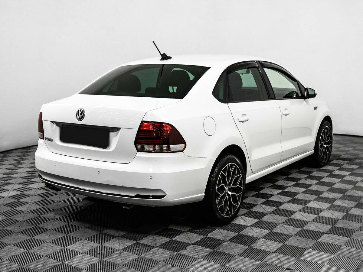 Volkswagen Polo с пробегом — 2020 год. Фото: #4