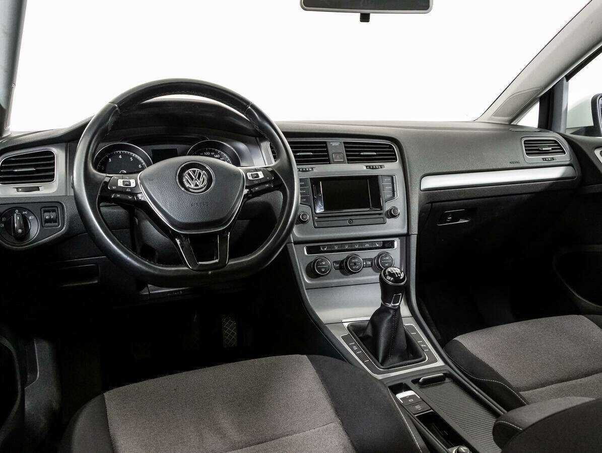 Volkswagen Golf с пробегом — 2014 год. Фото: #8