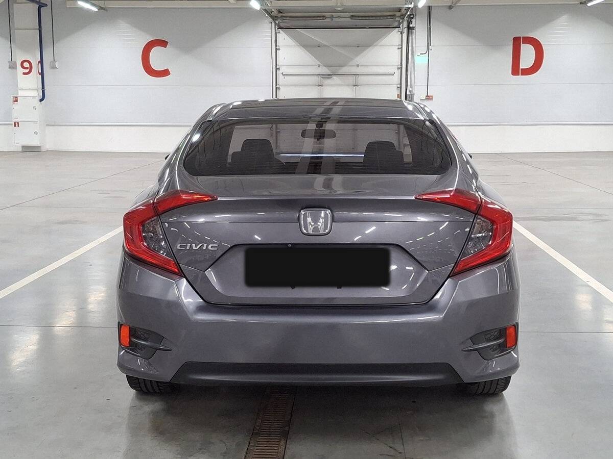 Honda Civic с пробегом — 2016 год. Фото: #5