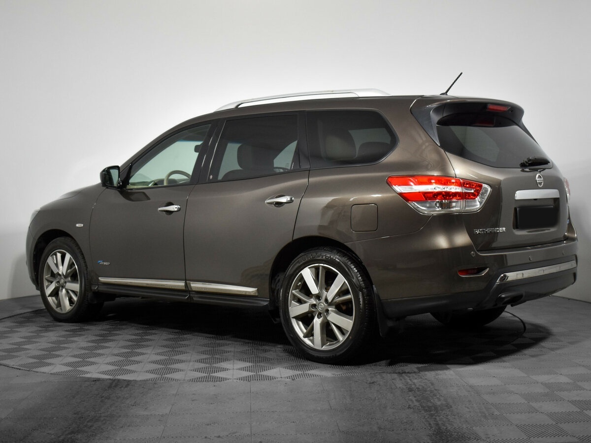 Nissan Pathfinder с пробегом — 2014 год. Фото: #4