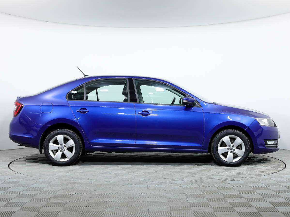 Skoda Rapid с пробегом — 2017 год. Фото: #3
