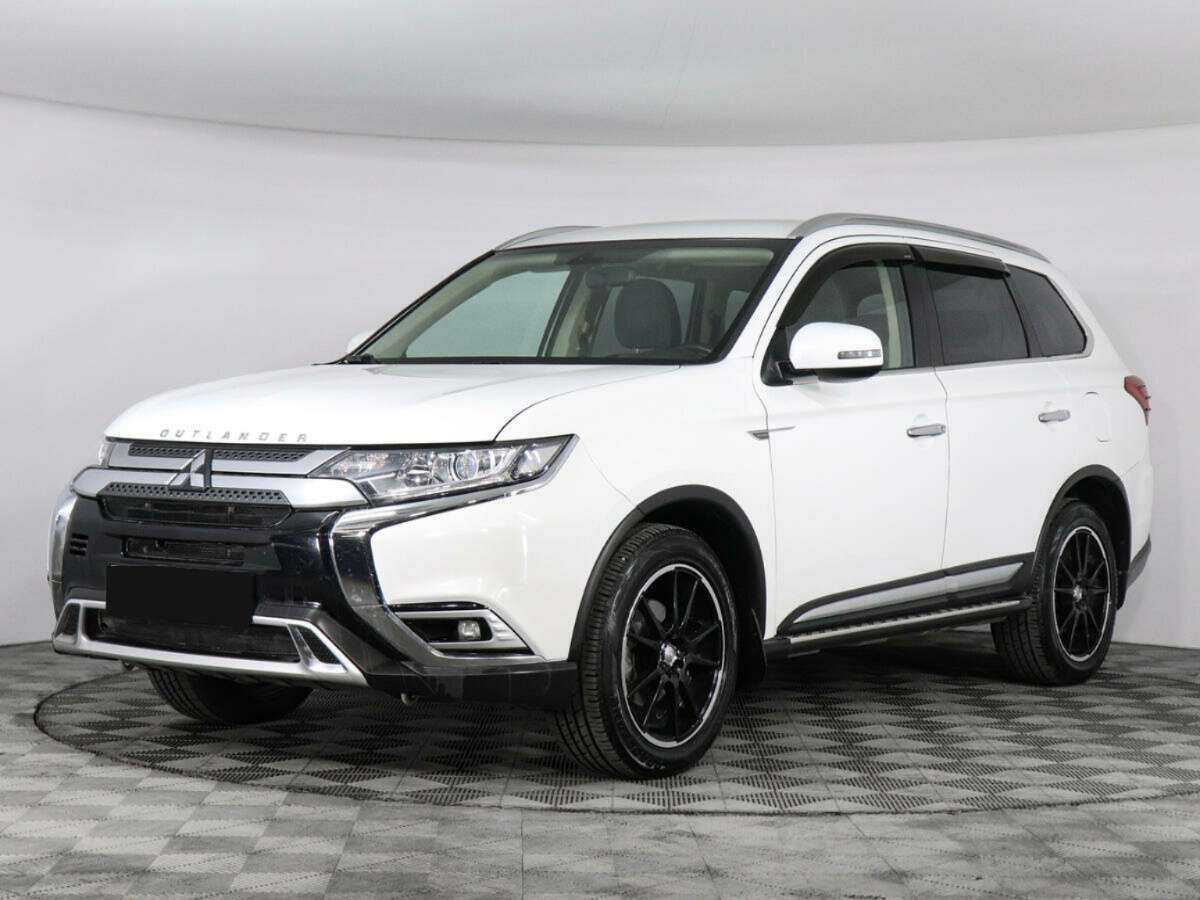 Mitsubishi Outlander с пробегом — 2020 год. Посмотреть фото
