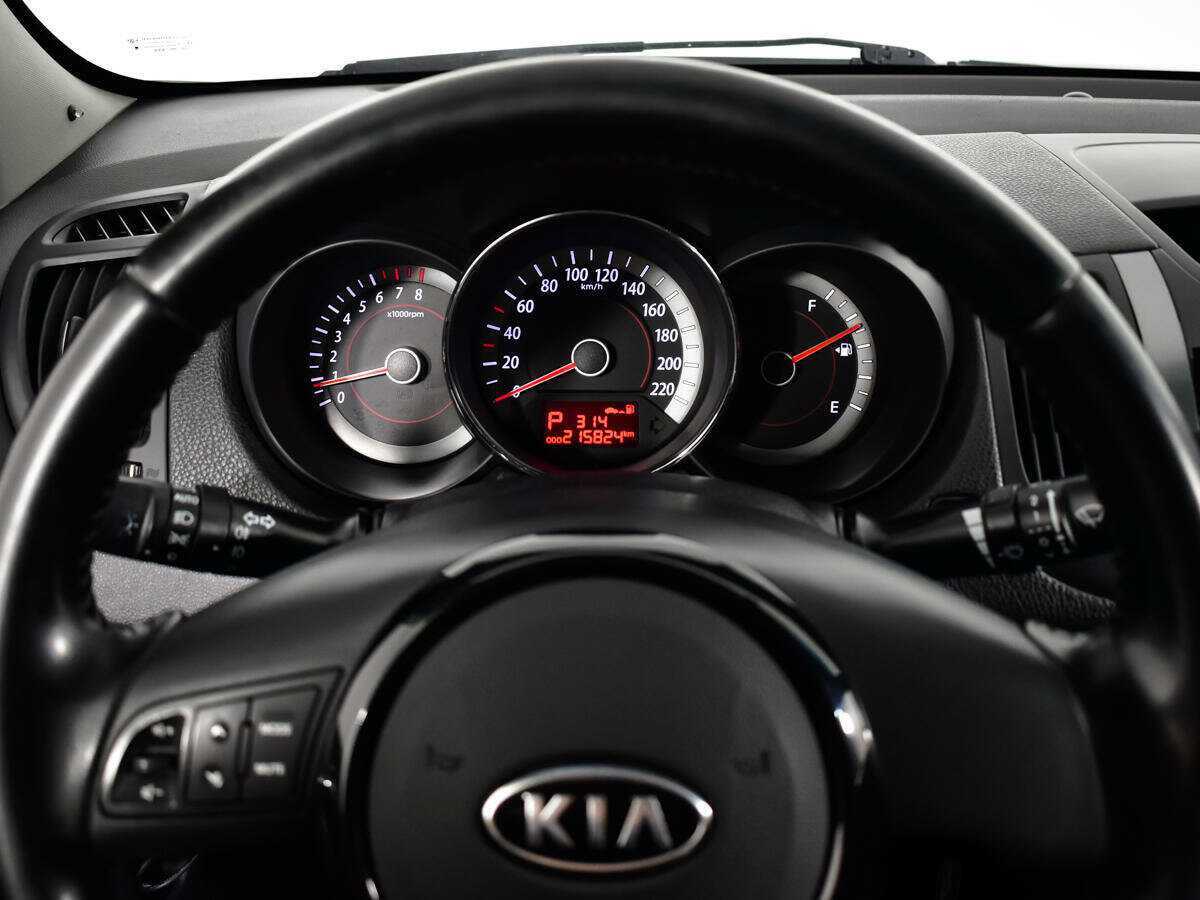 Kia Cerato с пробегом — 2012 год. Фото: #10