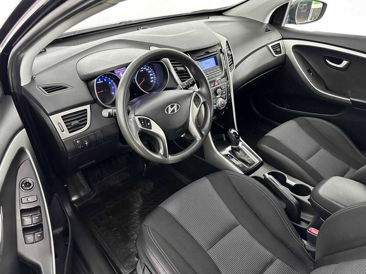 Hyundai i30 с пробегом — 2014 год. Фото: #6
