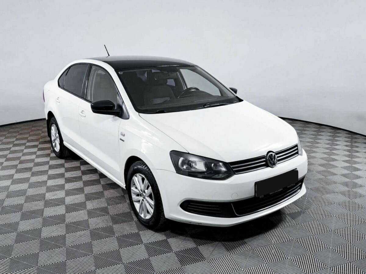 Volkswagen Polo с пробегом — 2013 год. Фото: #2