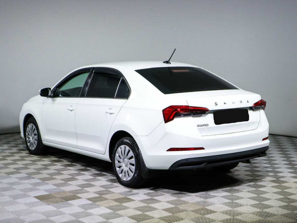 Skoda Rapid с пробегом — 2021 год. Фото: #5