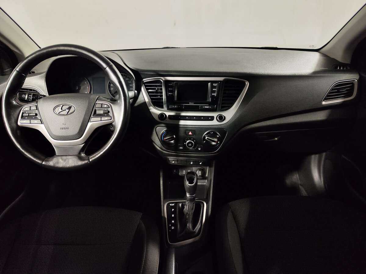 Hyundai Solaris с пробегом — 2018 год. Фото: #9