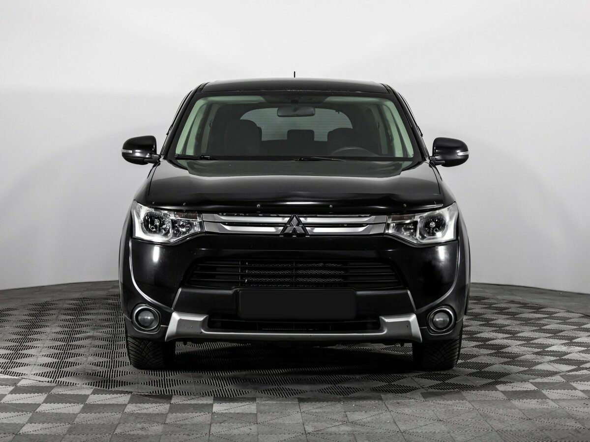 Mitsubishi Outlander с пробегом — 2014 год. Фото: #1