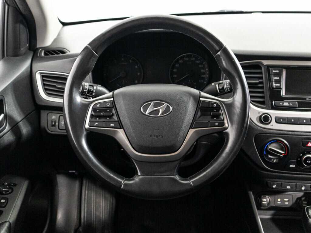 Hyundai Solaris с пробегом — 2018 год. Фото: #16