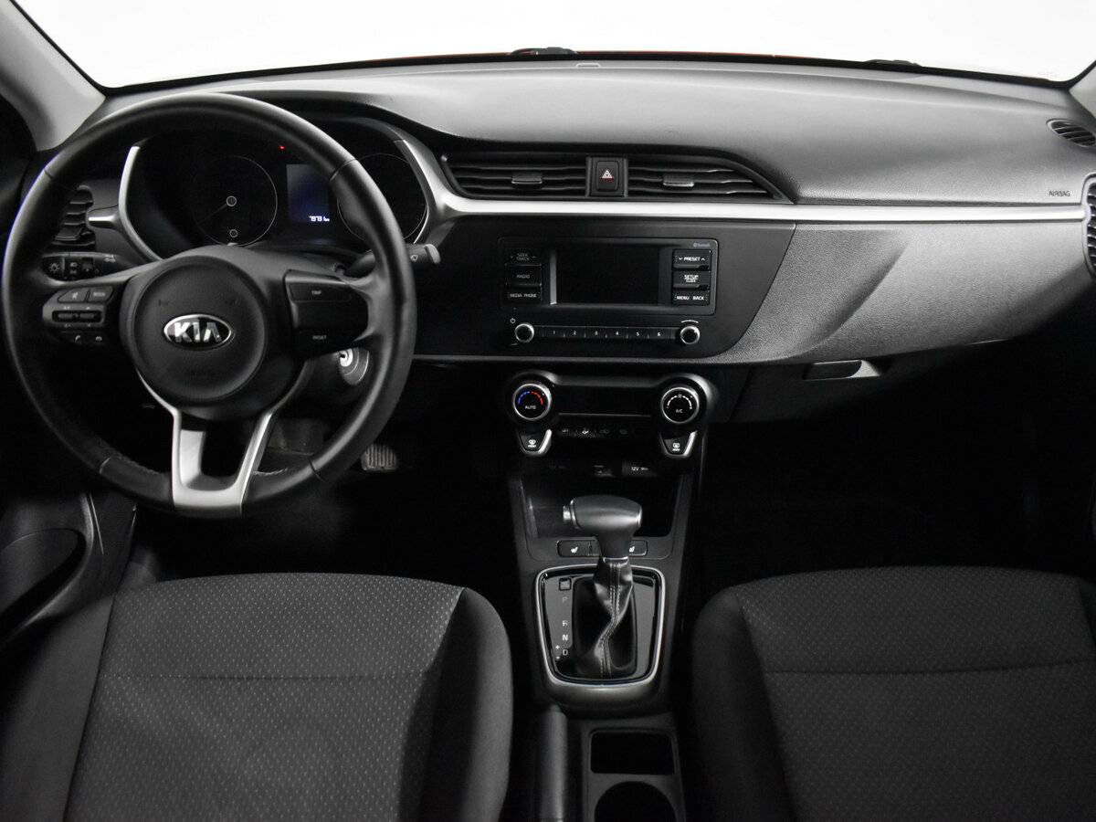 Kia Rio с пробегом — 2021 год. Фото: #12